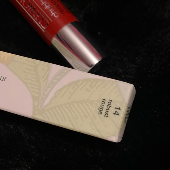 Clinique Chubby Stick Intense in 14 Robust Rouge - Picture 3 of 3